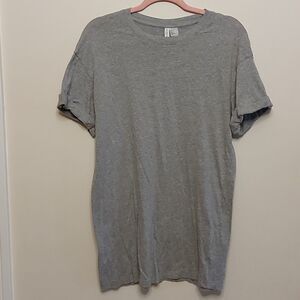 H&M Basics tee sz. M